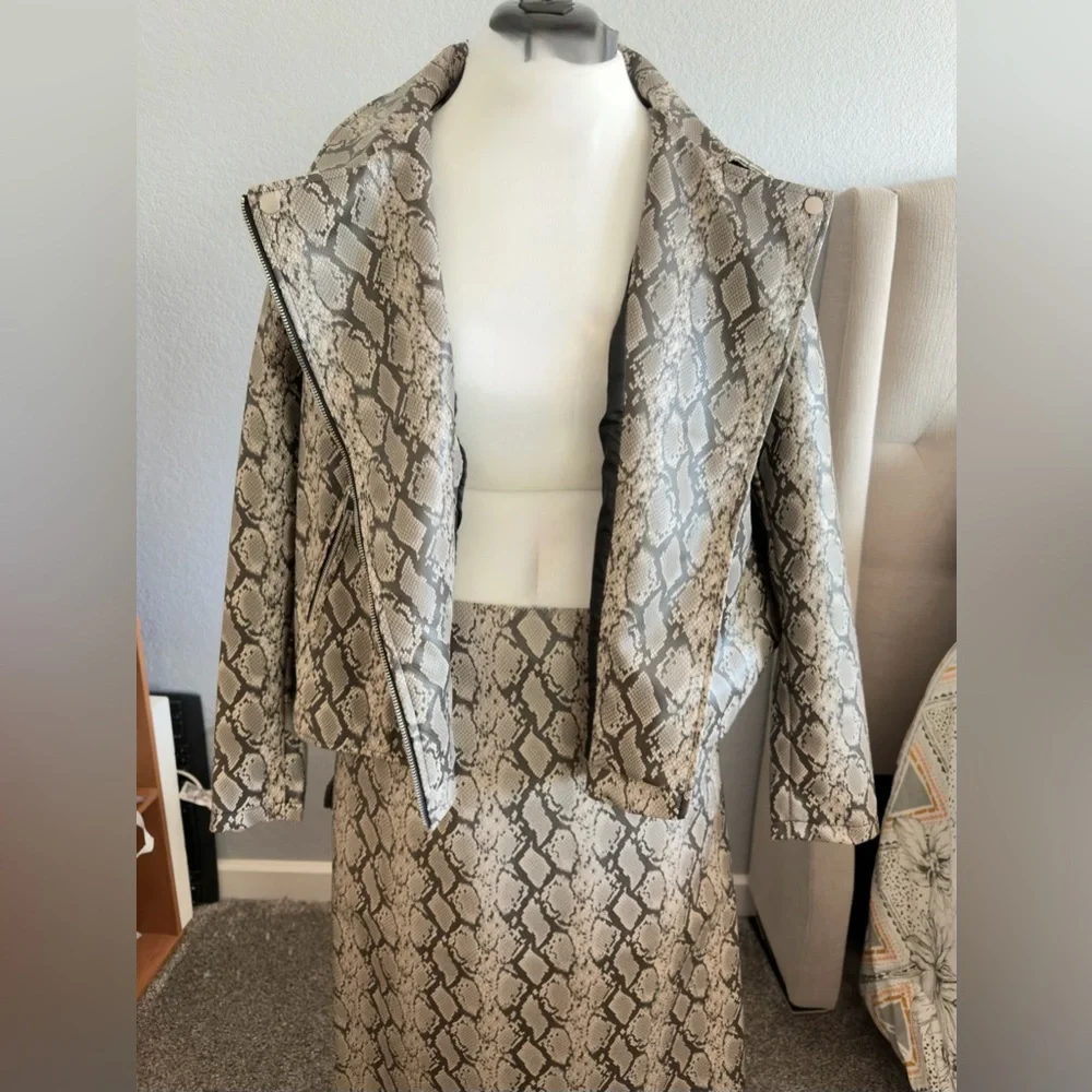 Mark Alan Snakeskin Print Skirt